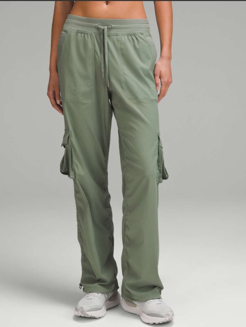 Lululemon Dance Studio relaxed fit mid-rise cargo pants in Grey Eucalytus, XXS